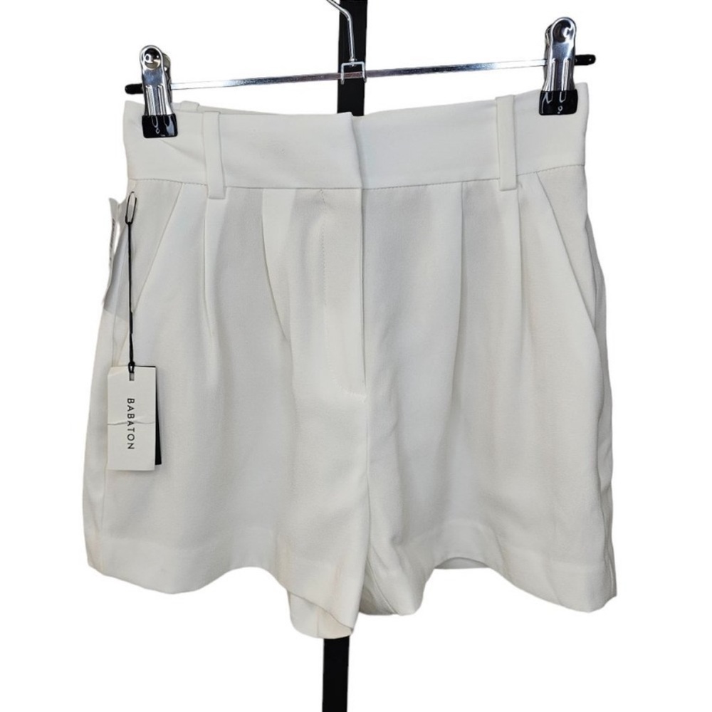 Aritzia Babaton Shorts White Size 00 NWT